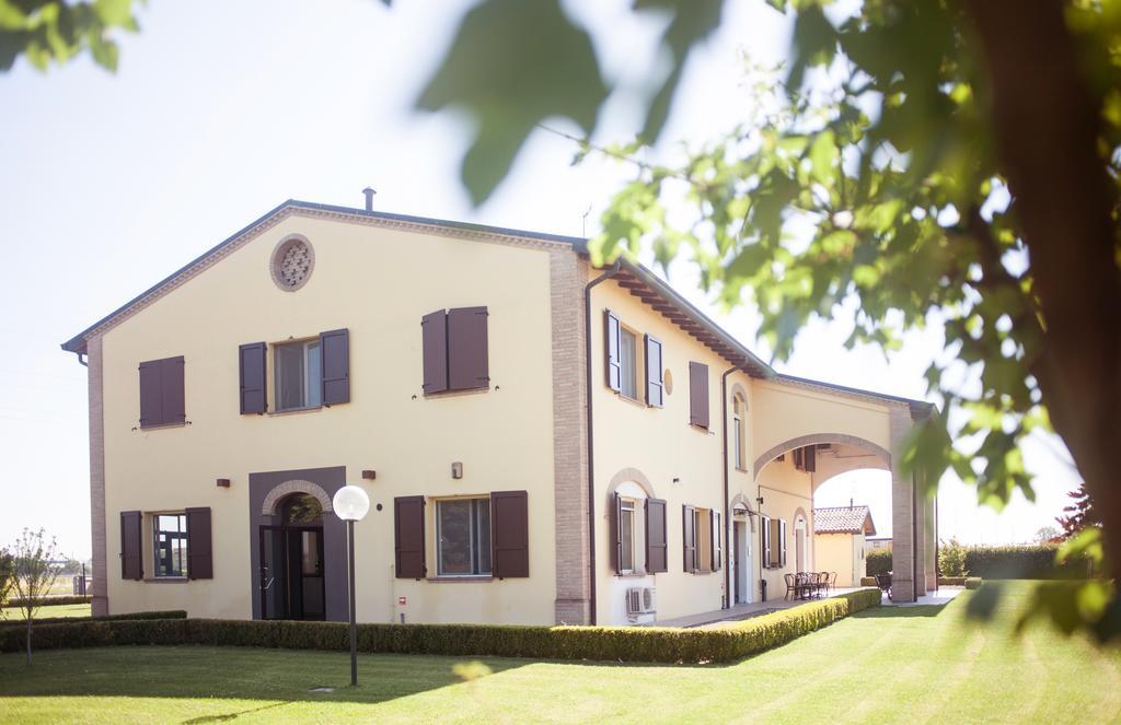 Гостевой дом Agriturismo Il Mondo Парма Экстерьер фото
